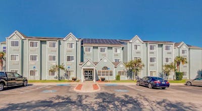 Microtel Inn & Suites by Wyndham Zephyrhills
