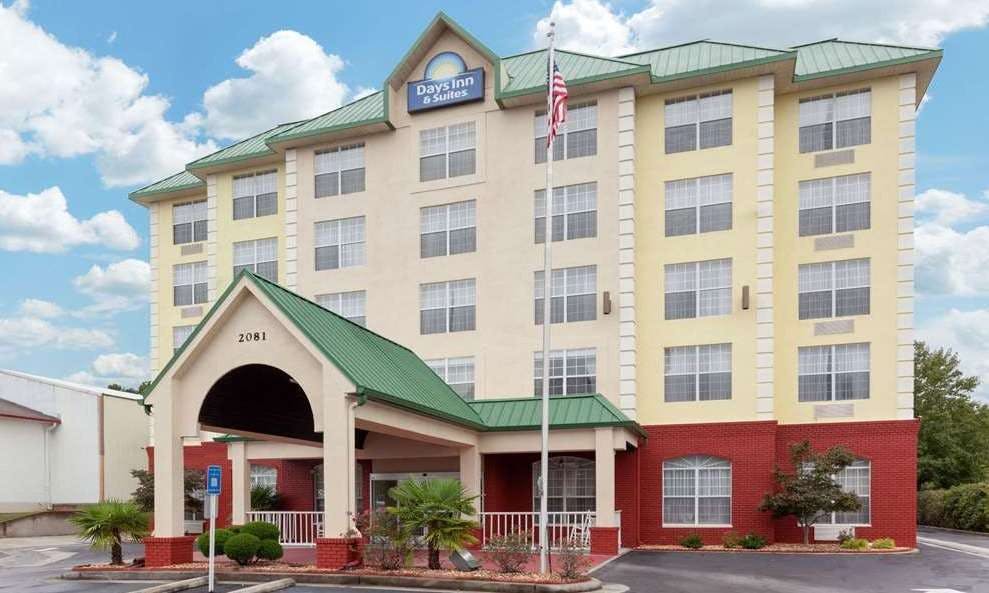 Days Inn & Suites by Wyndham Tucker/Northlake