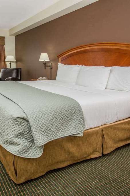 Hotel Days Inn Manitou Springs photo 1