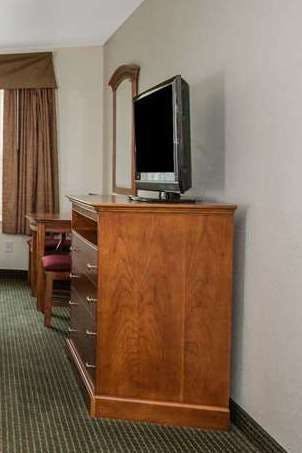 Hotel Days Inn Manitou Springs photo 3