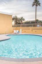 Hotel Days Inn by Wyndham Indio photo 5