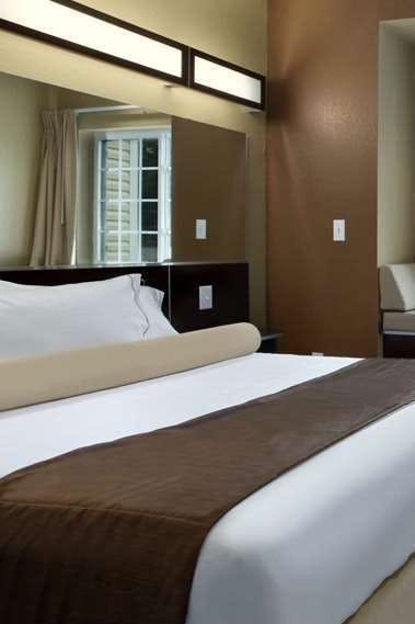 Hotel Microtel Inn Suites Carrollton photo 1
