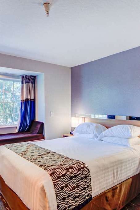 Hotel Microtel Inn & Suites by Wyndham Zephyrhills photo 1