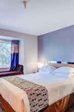 Hotel Microtel Inn & Suites by Wyndham Zephyrhills photo 1