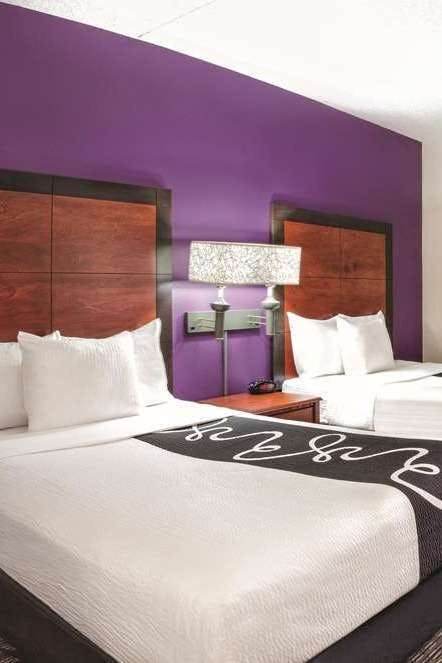 Hotel La Quinta Inn & Suites by Wyndham Miami Airport East photo 3