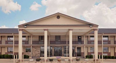 Days Inn by Wyndham Paris