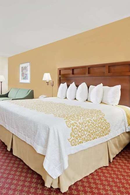 Hotel Days Inn Paris photo 1