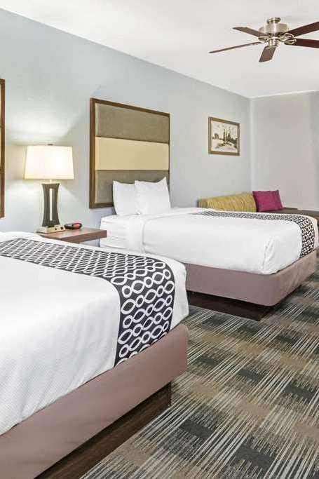 Hotel La Quinta Inn Suites Guthrie photo 2