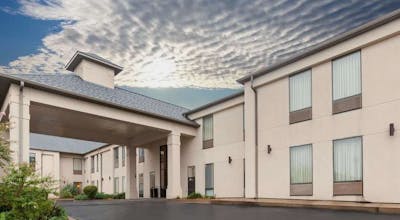 Super 8 by Wyndham Conway