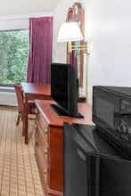 Hotel Super 8 Conway photo 3