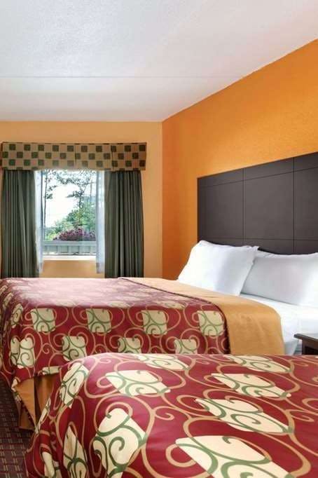 Hotel Days Inn by Wyndham Queensbury/Lake George photo 2