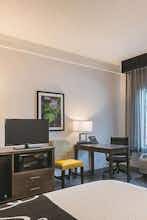 Hotel La Quinta Inn Ste Alpharetta photo 3