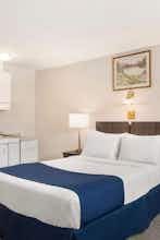 Hotel Travelodge McBride photo 1