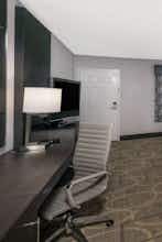 Hotel Days Inn by Wyndham Asheville Downtown North photo 3