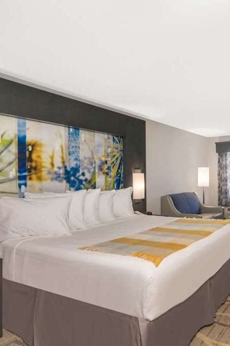 Hotel Days Inn by Wyndham Asheville Downtown North photo 1