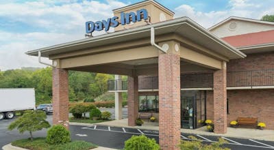 Days Inn by Wyndham Asheville Downtown North