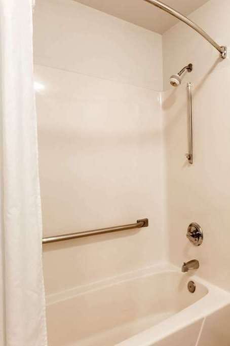 Hotel Super 8 by Wyndham Frankfort IN photo 5