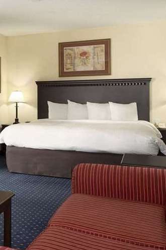 Hotel Hawthorn Fort Wayne photo 1