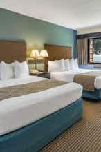 Hotel AmericInn Menominee photo 2