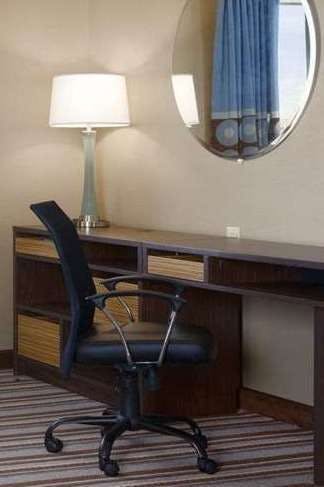 Hotel Super 8 by Wyndham Council Bluffs IA Omaha NE Area photo 3