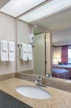 Hotel Days Inn Saint Pauls photo 4
