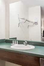 Hotel Days Inn by Wyndham Royston photo 5