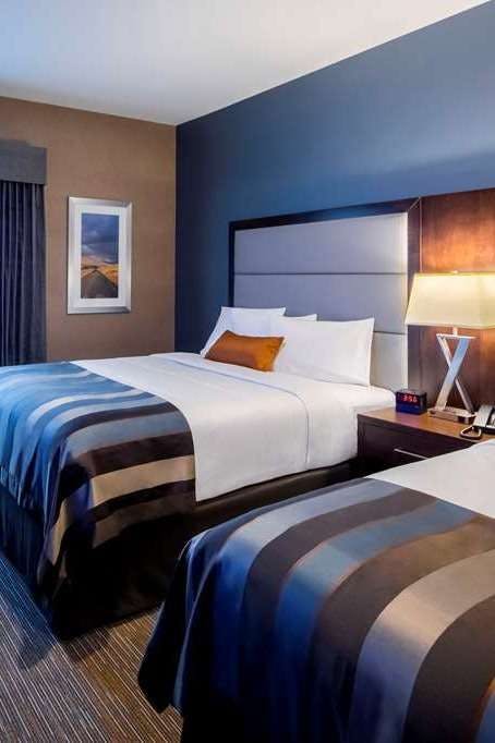 Hotel Wingate Kamloops photo 2