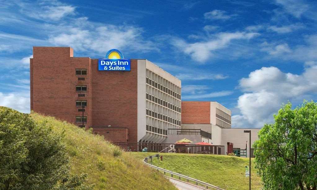 Days Inn & Suites by Wyndham Sutton Flatwoods