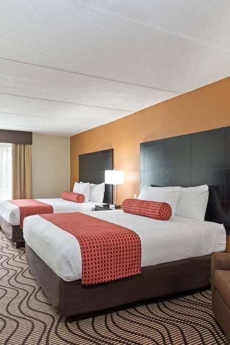 Hotel La Quinta Inn & Suites by Wyndham Tampa North I-75 photo 2