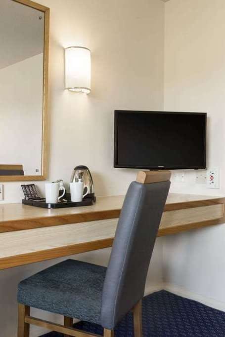 Hotel Days Inn by Wyndham Sutton Scotney North photo 3