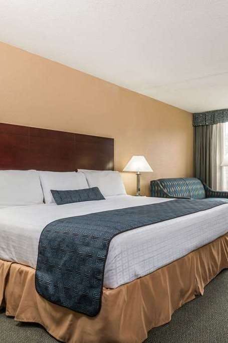 Hotel Wyndham Williamsburg photo 1