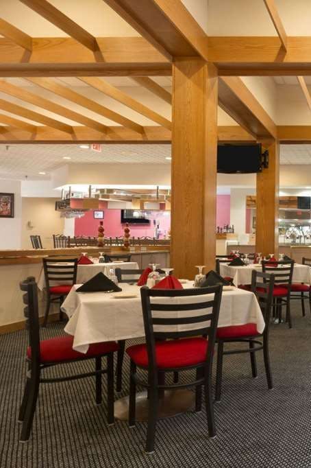 Hotel Ramada by Wyndham Raleigh photo 5