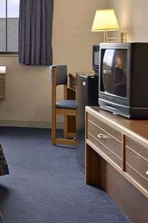 Hotel Super 8 by Wyndham The Dalles OR photo 4