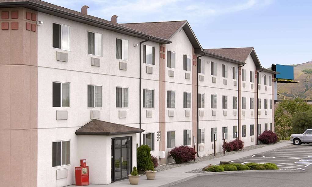 Super 8 by Wyndham The Dalles OR