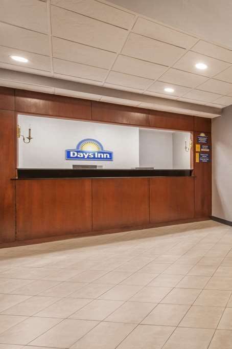 Hotel Days Inn by Wyndham Woodbury Long Island photo 5