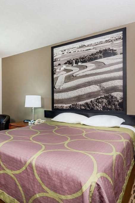 Hotel Super 8 Platteville photo 1