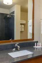 Hotel Baymont Grand Forks photo 4