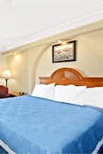 Hotel Days Inn San Antonio Airport photo 1