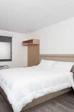 Hotel Travelodge Elkhart photo 1