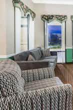 Hotel Super 8 Madison Ridgeland Are photo 4