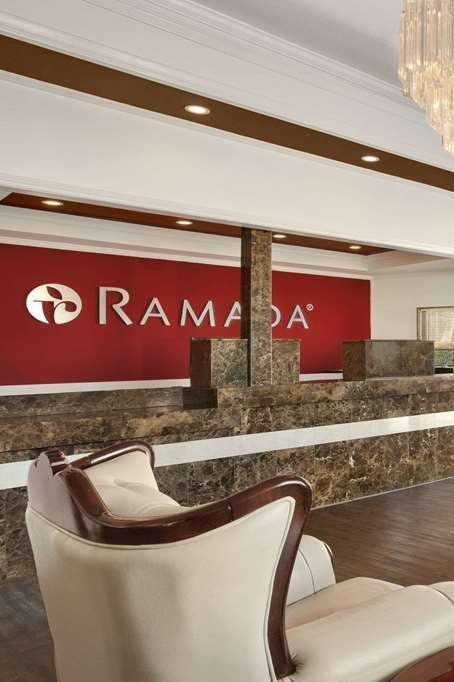 Hotel Ramada by Wyndham Torrance photo 5