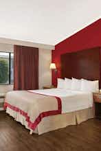 Hotel Ramada Torrance photo 1