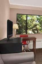 Hotel Ramada Torrance photo 3