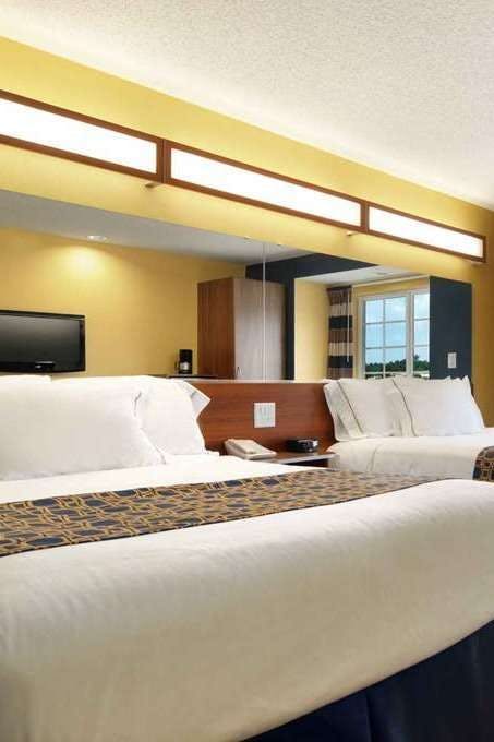 Hotel Microtel Inn & Suites by Wyndham Columbus/Near Fort Moore photo 2