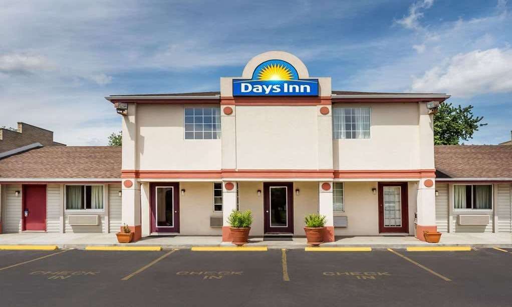 Days Inn by Wyndham Plymouth