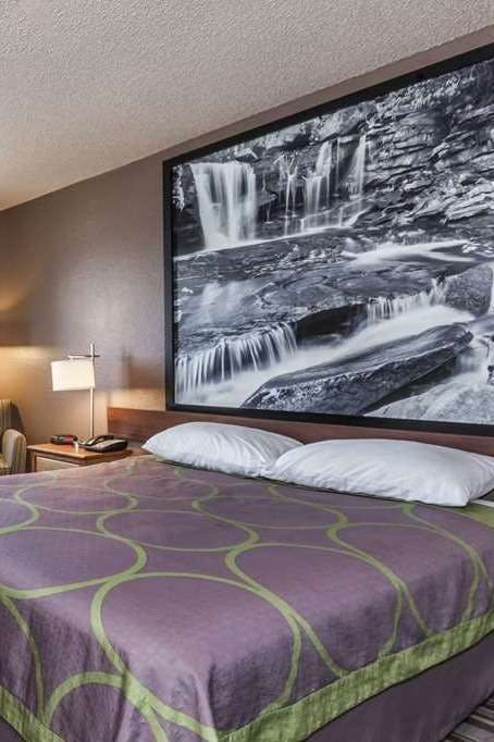 Hotel Super 8 Dunbar Charleston Are photo 1