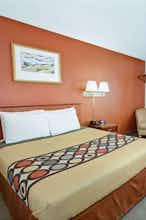 Hotel CRY Super 8 Crystal Lake photo 1
