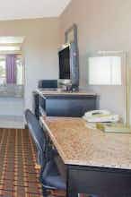 Hotel Ramada Edgewood photo 3