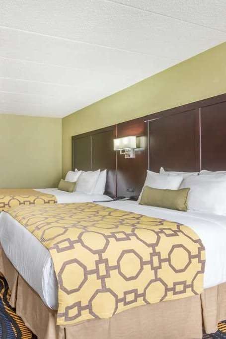 Hotel Baymont by Wyndham Georgetown/Lexington North photo 4