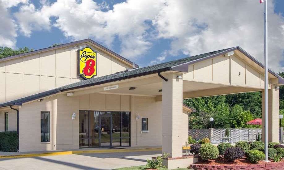 Super 8 Clarksville AR